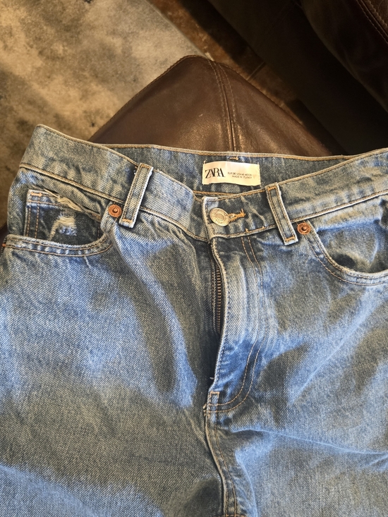 Zara Pants - ZARA Light Blue High-Waist Denim Jeans